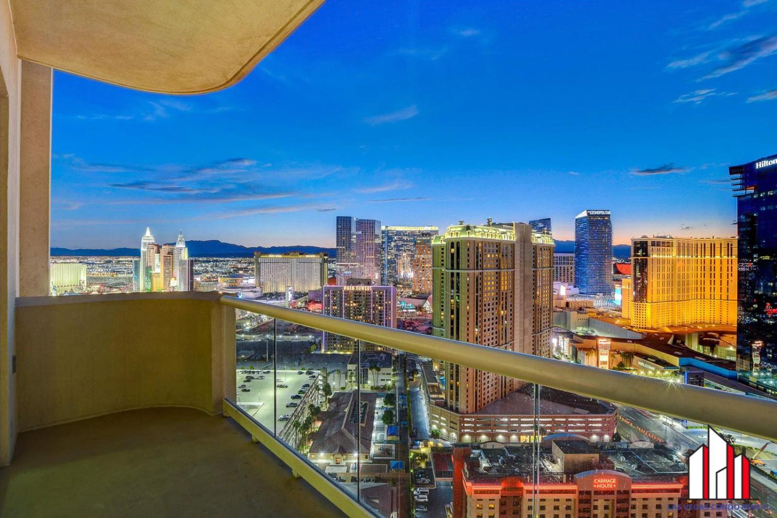 Mgm Signature-30-705 F1 Track & Strip View Balcony 라스베이거스 외부 사진